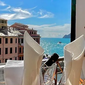  Appartamento Piazza Grande Sea View Italia